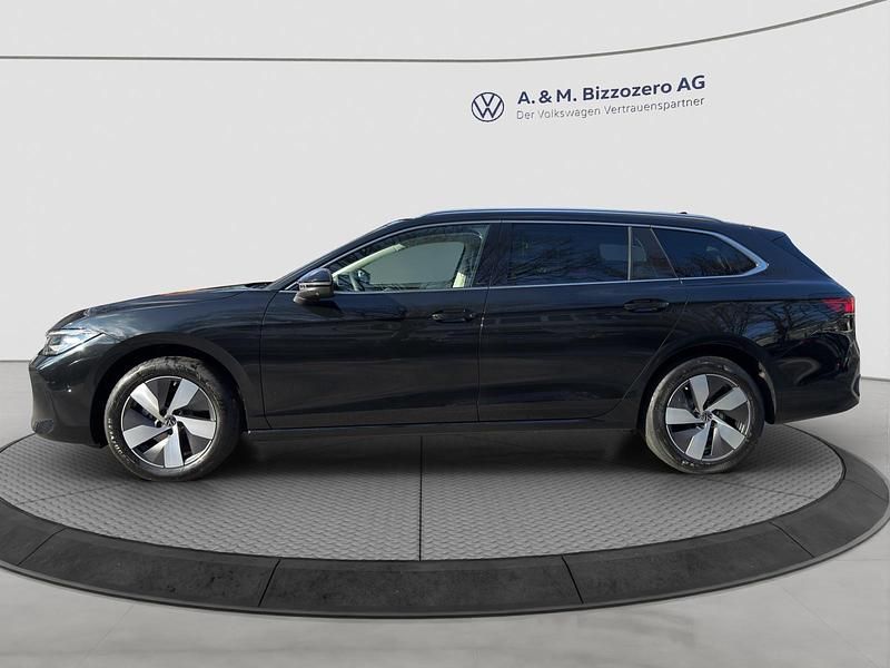 Gebraucht VW Passat Business 150 PS (110 kW) 2025 Schwarz Kombi