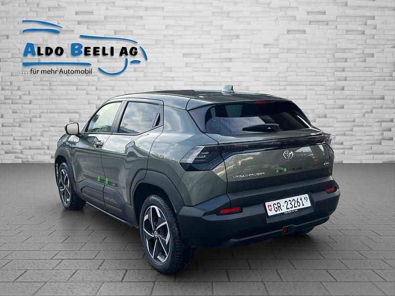 Gebraucht Toyota Urban Cruiser Trend 135 kW (184 PS) 2025 Grün SUV