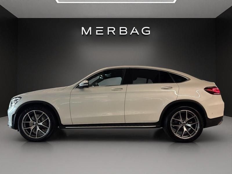 Gebraucht Mercedes GLC300 AMG line 245 PS (180 kW) 2021 Weiss Coupé