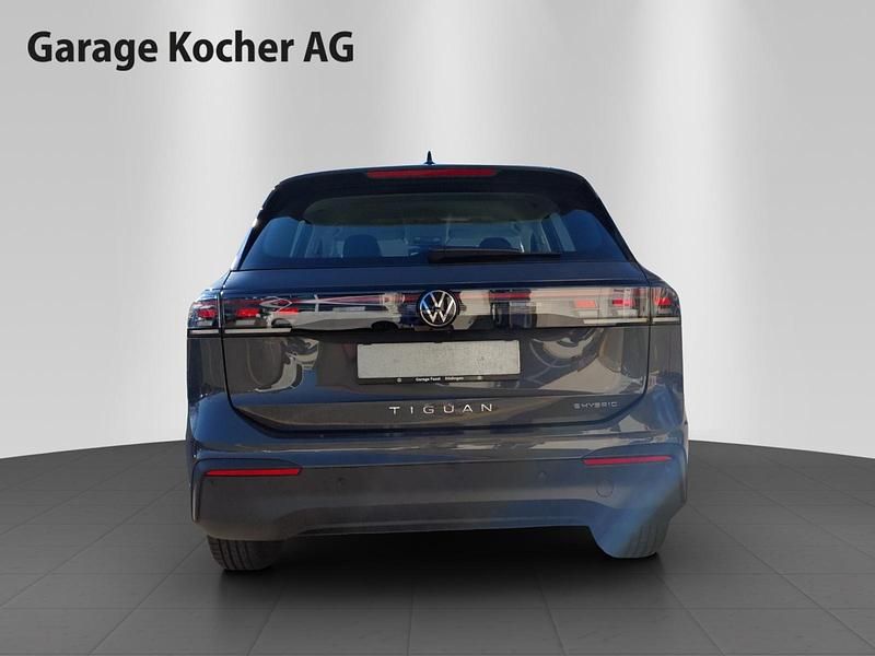 Gebraucht VW Tiguan Life 204 PS (150 kW) 2024 Grau SUV