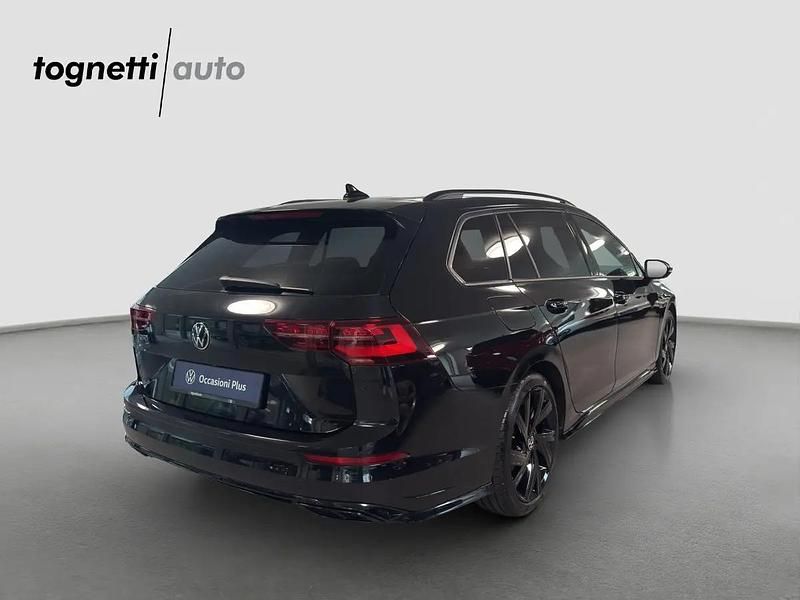 Gebraucht VW Golf VIII R-line 191 PS (140 kW) 2026 Schwarz Kombi
