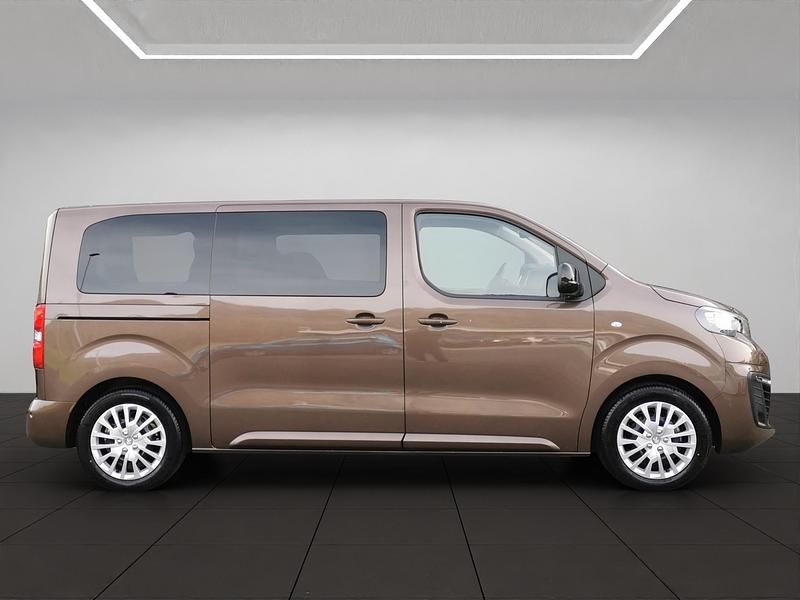 Gebraucht Peugeot Traveller Business-Line 180 PS (132 kW) 2024 Van / Kleinbus