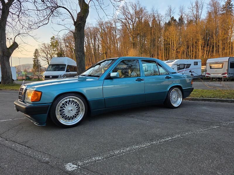 Gebraucht Mercedes 190 Avantgarde 132 PS (97 kW) 1992 Limousine