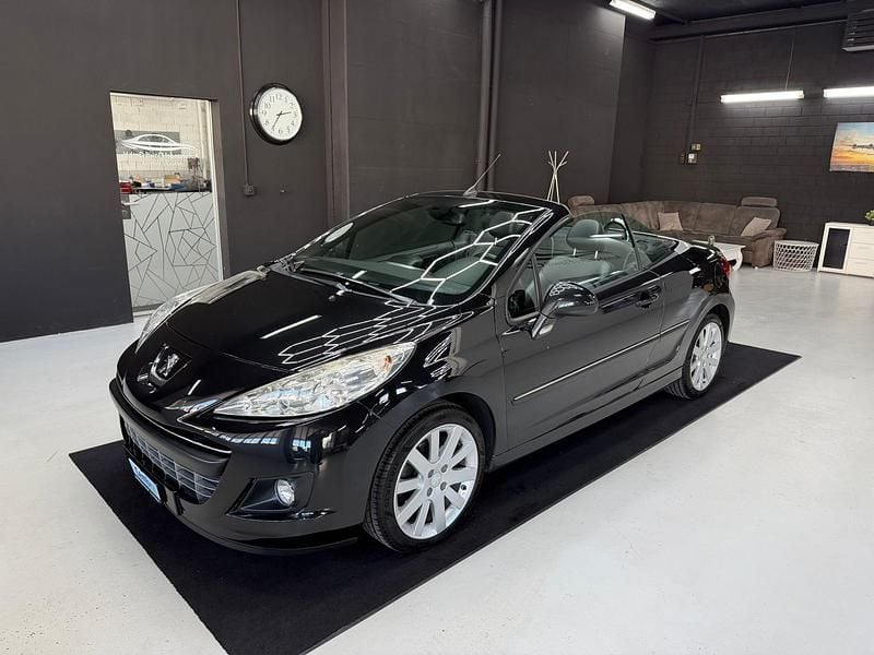 Gebraucht Peugeot 207 CC Allure 156 PS (114 kW) 2013 Cabrio