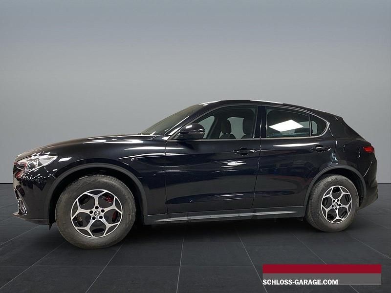 Gebraucht Alfa Romeo Stelvio Super 200 PS (147 kW) 2022 Schwarz SUV