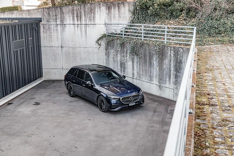 Gebraucht Mercedes E450 380 PS (279 kW) 2024 Kombi
