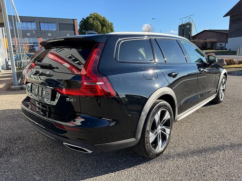 Gebraucht Volvo V60 CC 197 PS (144 kW) 2022 Kombi