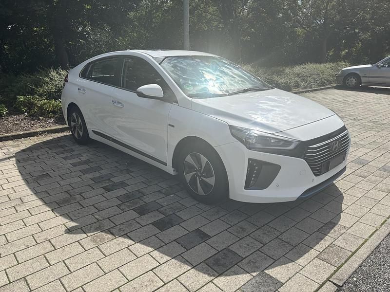 Gebraucht 2016 Hyundai Ioniq Kleinwagen | CHF 8’900 (Superpreis) - Bild 1/4