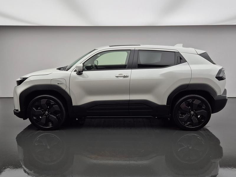 Neu Toyota Urban Cruiser Premium 135 kW (184 PS) 2025 Weiss SUV