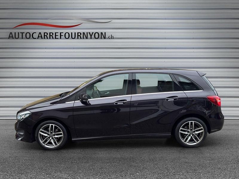 Gebraucht Mercedes B200 156 PS (114 kW) 2015 Van / Kleinbus