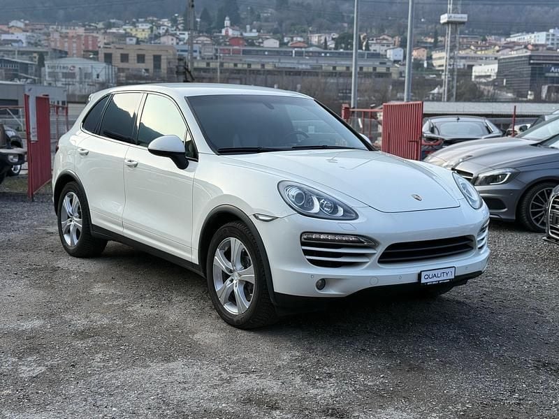 Gebraucht Porsche Cayenne 240 PS (176 kW) 2010 SUV