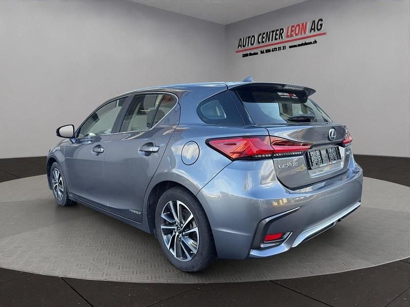 Gebraucht Lexus CT200h 136 PS (100 kW) 2020 Limousine