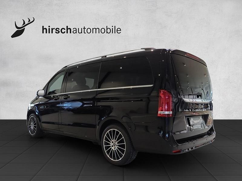 Gebraucht Mercedes V300 Avantgarde 239 PS (175 kW) 2022 Schwarz Van / Kleinbus