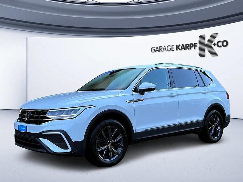 Weiss Gebraucht 2025 VW Tiguan Allspace Life SUV | CHF 37’550 (Etwas zu teuer) - Bild 1/4