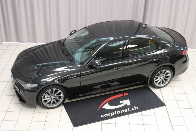 Gebraucht Alfa Romeo Giulia Veloce 210 PS (154 kW) 2017 Schwarz Limousine