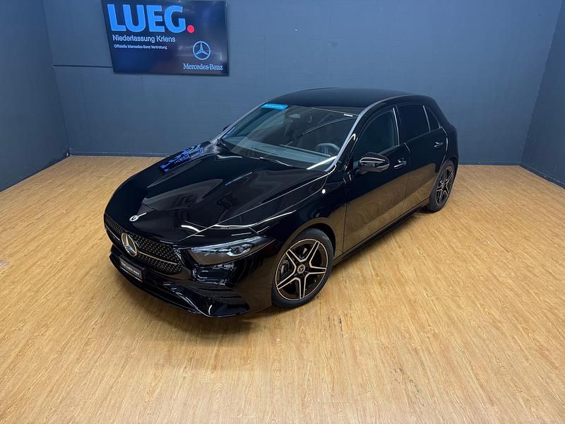 Gebraucht Mercedes A200 AMG 163 PS (119 kW) 2025 Limousine