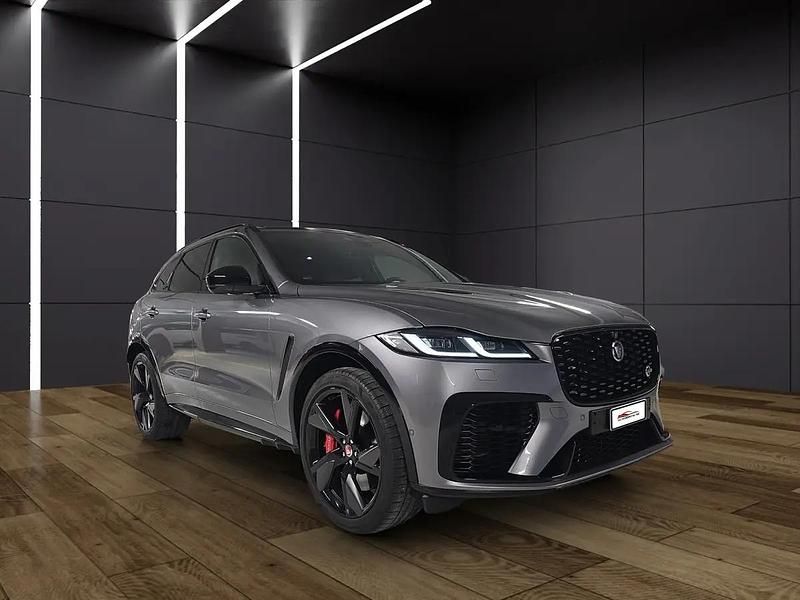Gebraucht Jaguar F-Pace SVR 550 PS (404 kW) 2026 Gray SUV