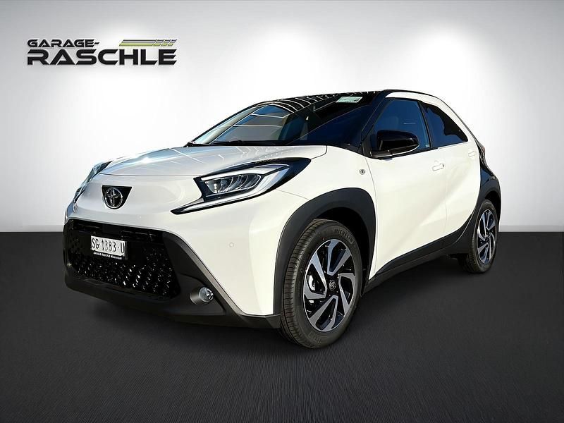 Neu Toyota Aygo X Trend 72 PS (52 kW) 2025 Weiss SUV