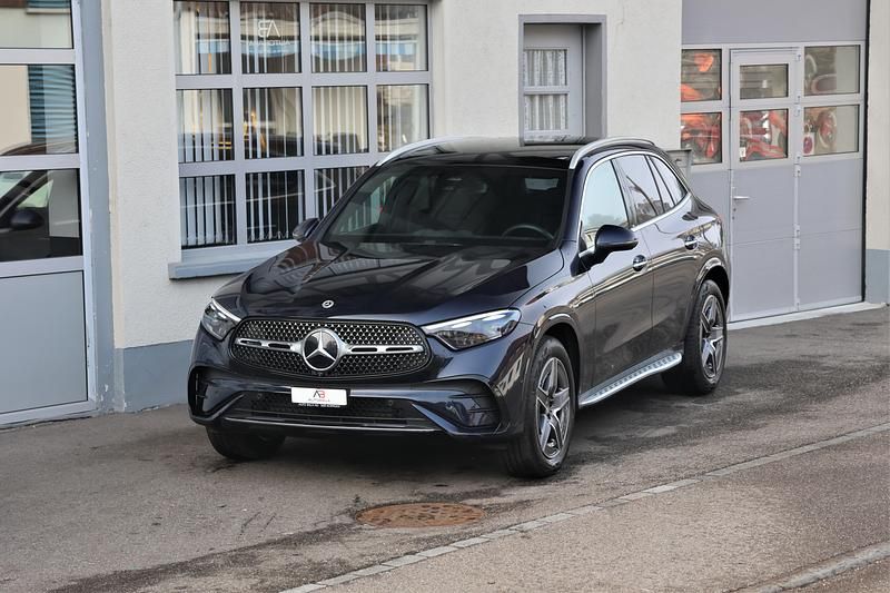 Gebraucht Mercedes GLC220 AMG line 197 PS (144 kW) 2024 SUV