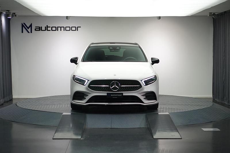 Gebraucht Mercedes A250 AMG line 224 PS (164 kW) 2019 Limousine
