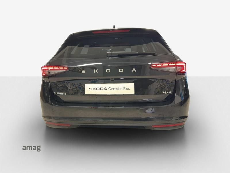 Gebraucht Skoda Superb Selection 193 PS (141 kW) 2025 Ebony schwarz, metallic Kombi