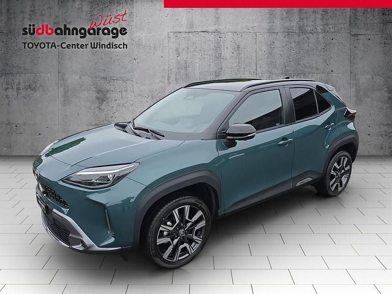 Grün Neu 2025 Toyota Yaris Cross Premium SUV | CHF 39’190 (Fairer Preis) - Bild 1/4