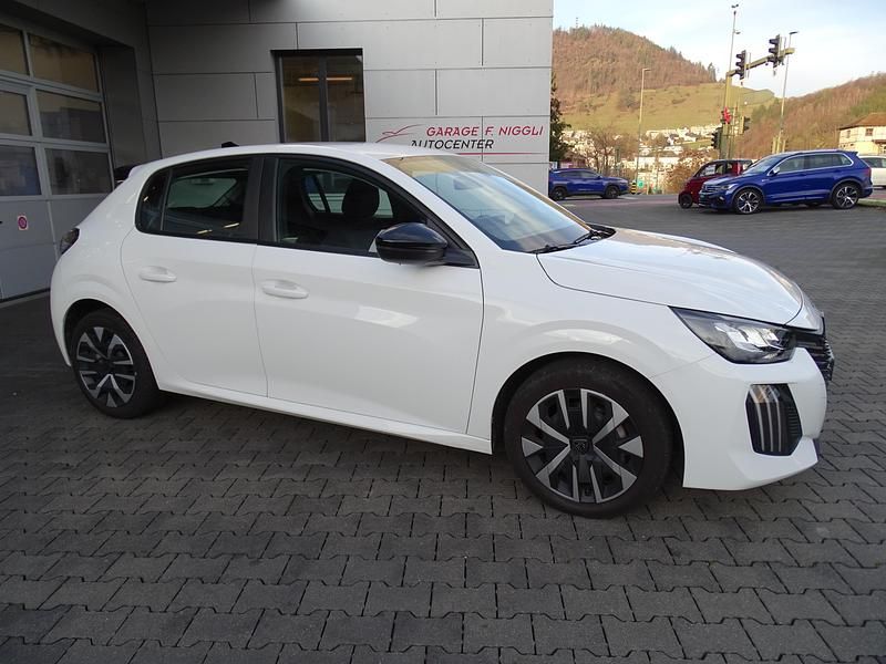 Gebraucht Peugeot 208 Active 100 PS (73 kW) 2024 Kleinwagen