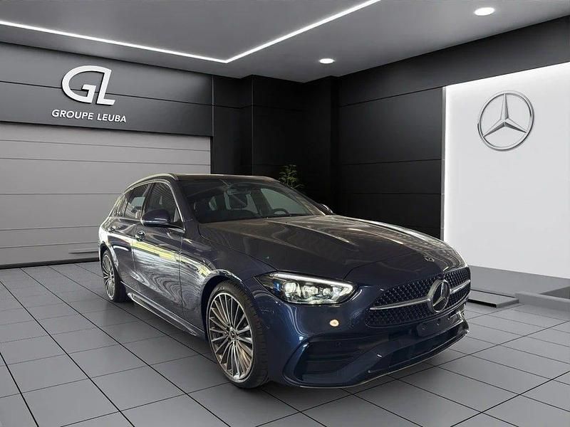 Neu Mercedes C300e 265 PS (194 kW) 2025 Blau Kombi