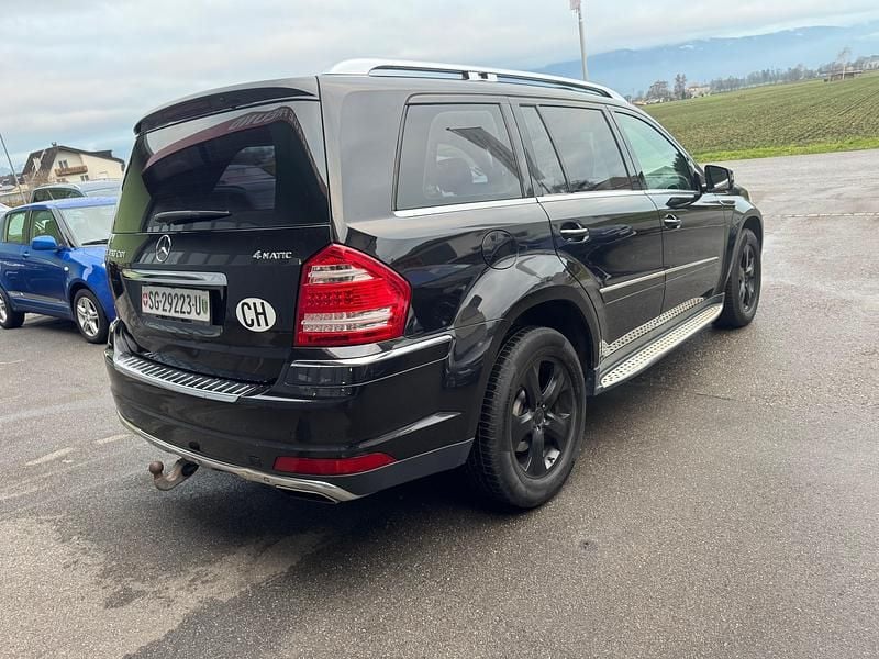 Gebraucht Mercedes GL450 306 PS (225 kW) 2011 SUV