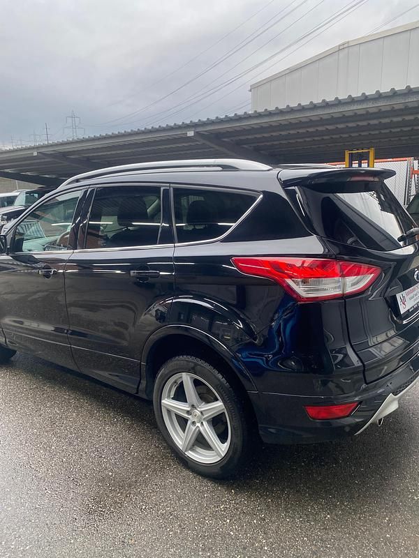 Gebraucht Ford Kuga 150 PS (110 kW) 2016 SUV