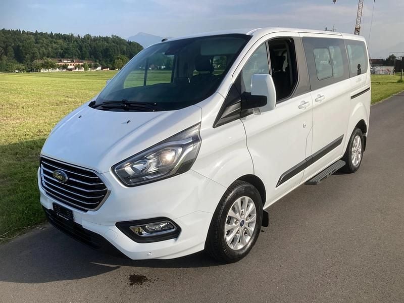 Gebraucht Ford Tourneo Custom Titanium 185 PS (136 kW) 2021 Van