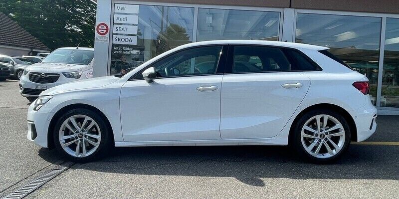 Gebraucht 2024 Audi A3 Sportback e-tron Attraction Kleinwagen | CHF 29’888 (Guter Preis) - Bild 1/4