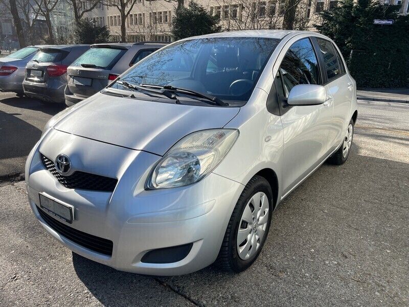 Gebraucht 2010 Toyota Yaris Premium | CHF 7’500 (Teuer) - Bild 1/4