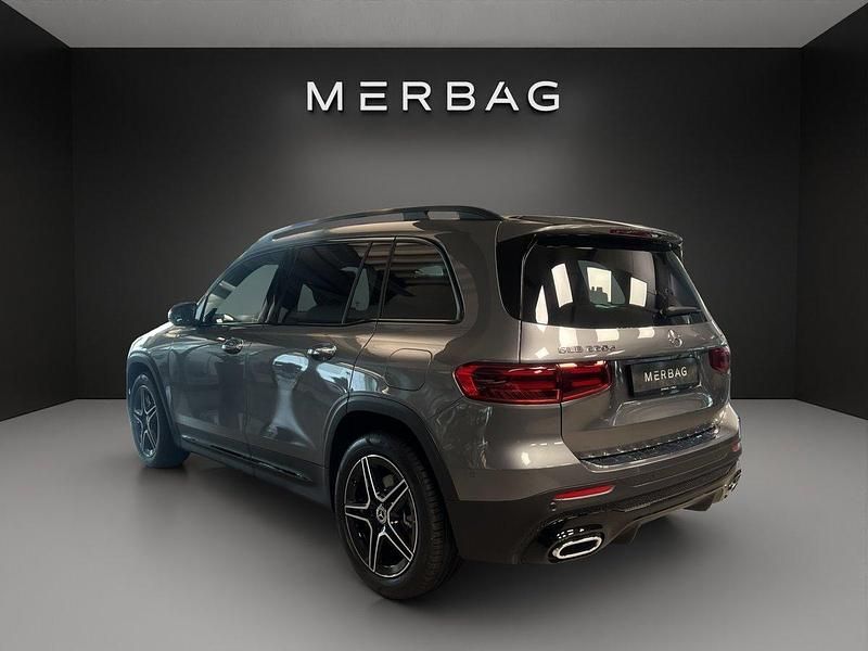 Gebraucht Mercedes GLB220 AMG line 190 PS (139 kW) 2025 Grau SUV