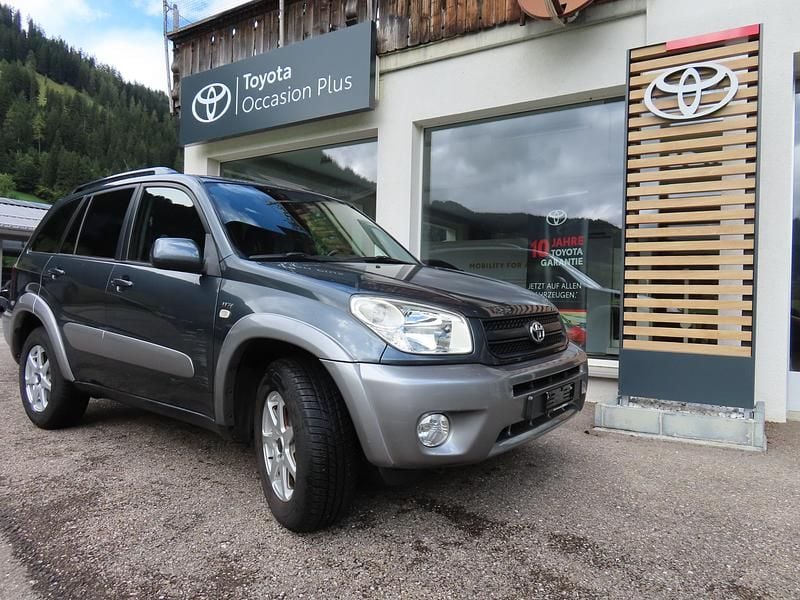 Gebraucht 2003 Toyota RAV4 Sol SUV | CHF 6’700 (Teuer) - Bild 1/4