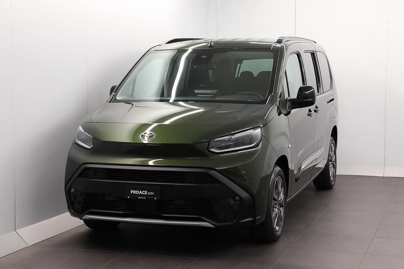 Grün Neu 2025 Toyota Proace Verso City Kombi | CHF 43’900 (Fairer Preis) - Bild 1/4