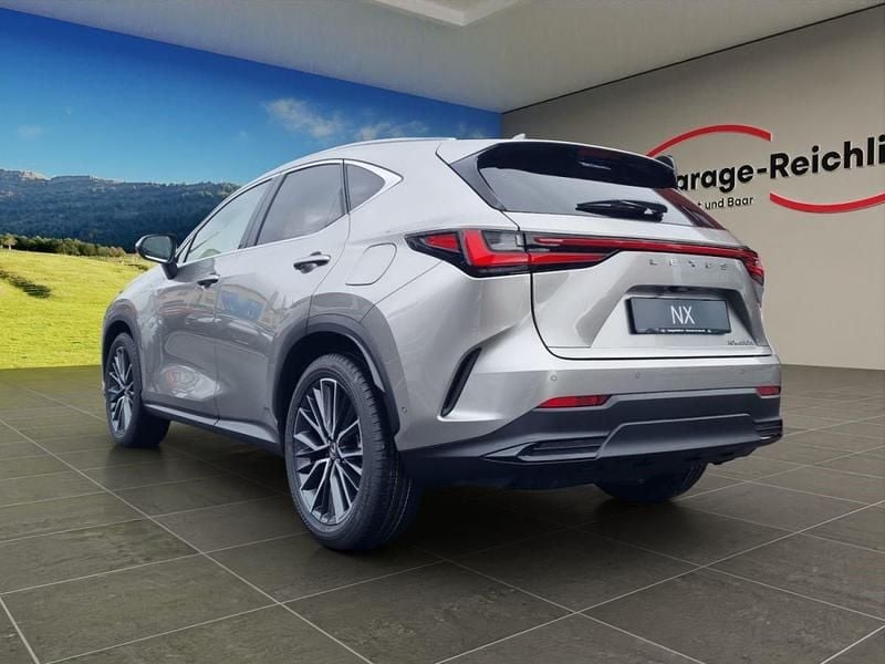 Neu Lexus NX450h+ 309 PS (227 kW) 2025 Silber SUV