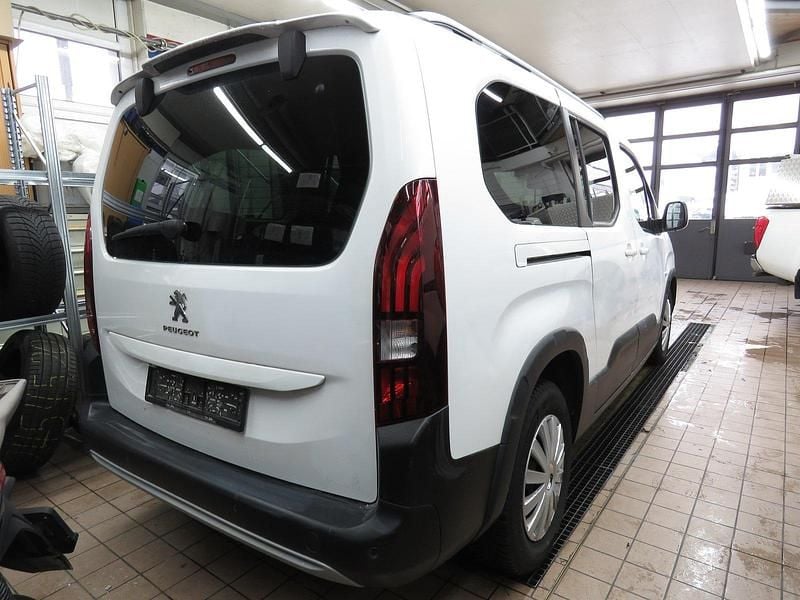 Gebraucht Peugeot Rifter Allure 130 PS (95 kW) 2021 Van / Kleinbus