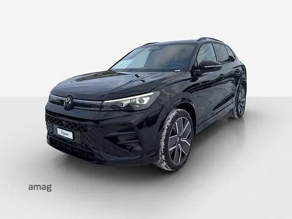 Neu VW Tiguan R-line 204 PS (150 kW) 2025 Grenadill black metallic SUV