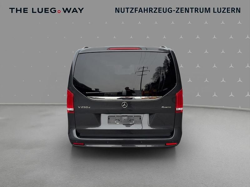 Gebraucht Mercedes V250 190 PS (139 kW) 2023 Anthrazit Van / Kleinbus