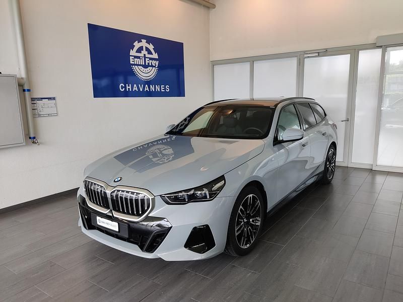 Gebraucht BMW 520 Comfort Edition 208 PS (152 kW) 2024 Grau Kombi