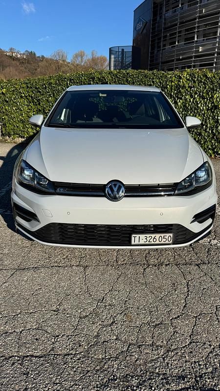 Gebraucht VW Golf VII Comfortline 125 PS (91 kW) 2017