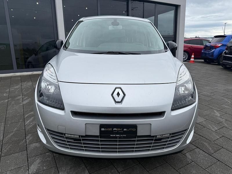 Gebraucht Renault Grand Scénic Bose Edition 110 PS (80 kW) 2011 Grau Van / Kleinbus