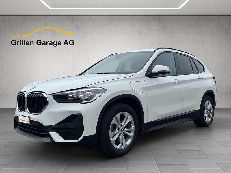 Weiss Gebraucht 2021 BMW X1 Advantage SUV | CHF 22’500 (Superpreis) - Bild 1/4