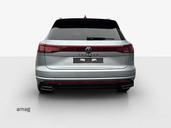 Neu VW Touareg Edition 286 PS (210 kW) 2026 Oyster silver metallic SUV