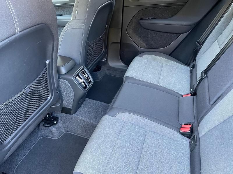 Gebraucht Volvo XC40 Plus 163 PS (119 kW) 2024 Grau SUV