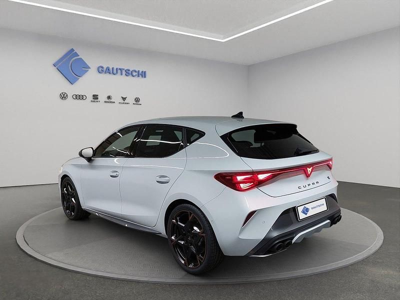 Neu Cupra Leon VZ 300 PS (220 kW) 2025 Limousine