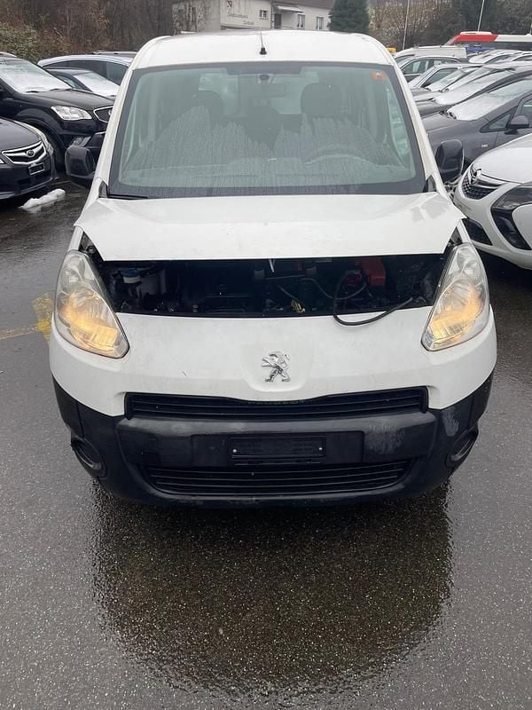 Gebraucht 2015 Peugeot Partner Access Van / Kleinbus | CHF 1’999 - Bild 1/4