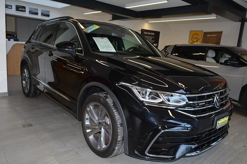 Schwarz Gebraucht 2021 VW Tiguan R-line SUV | CHF 28’900 (Guter Preis) - Bild 1/4