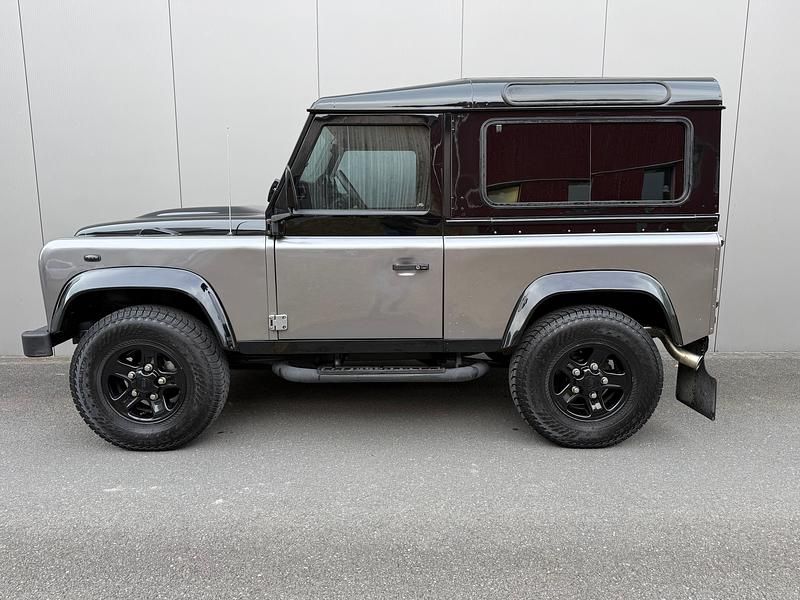 Gebraucht Land Rover Defender 122 PS (89 kW) 2010